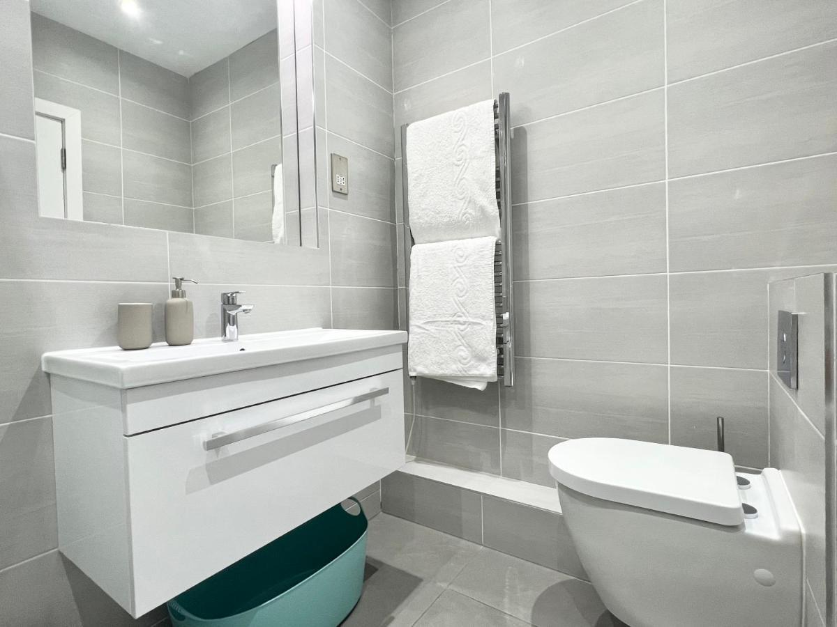 2 Bedroom Apartment In South Hampstead Londra Exterior foto